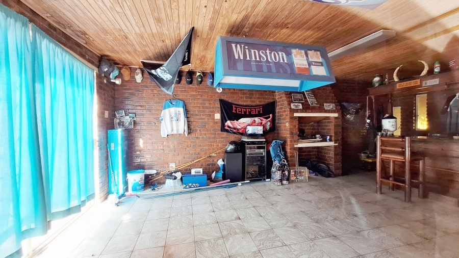 To Let 6 Bedroom Property for Rent in Bedelia Free State